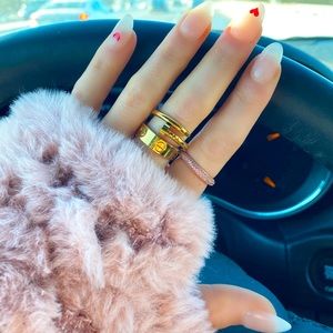 Brand New Nail Screw Ring